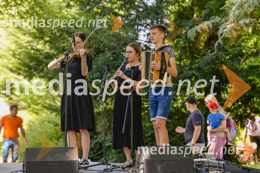  ... ;  Anja Zidar;  ... Družinski festival Mačje mesto 2024