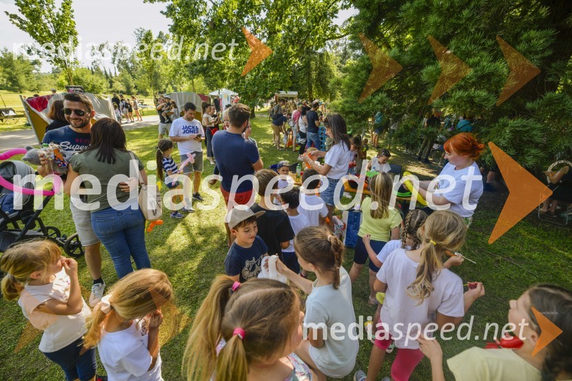  Domen Novak, igralec Družinski festival Mačje mesto 2024