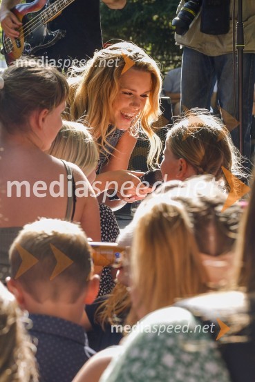  Nika Zorjan, pevkaDružinski festival Mačje mesto 2024