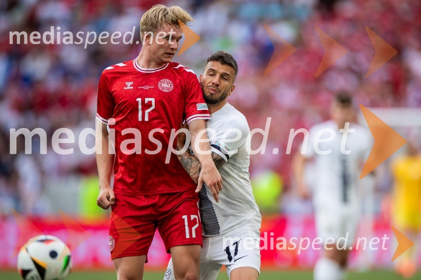  ... ;  Jan Mlakar, nogometašSlovenci osvojili prvo točko, SLOVENIJA DANSKA 1:1, EURO 2024