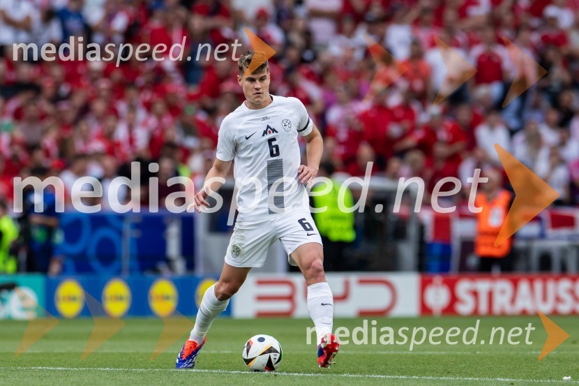  Jaka Bijol, nogometašSlovenci osvojili prvo točko, SLOVENIJA DANSKA 1:1, EURO 2024