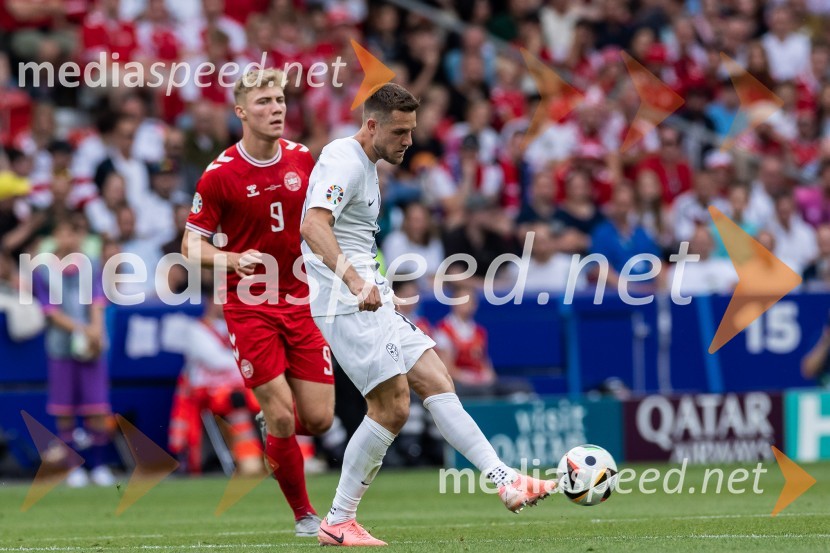 ... ;  Timi Max Elšnik, nogometašSlovenci osvojili prvo točko, SLOVENIJA DANSKA 1:1, EURO 2024