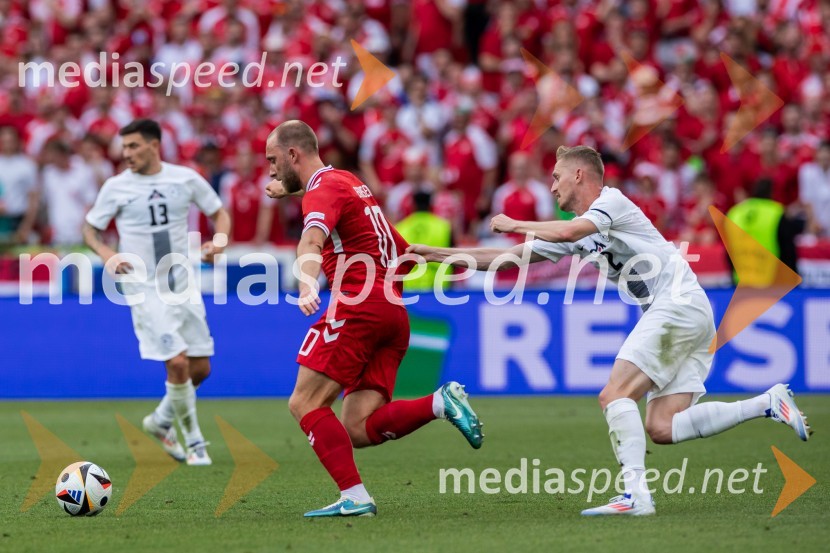  ... ;  Žan  Karničnik, nogometašSlovenci osvojili prvo točko, SLOVENIJA DANSKA 1:1, EURO 2024