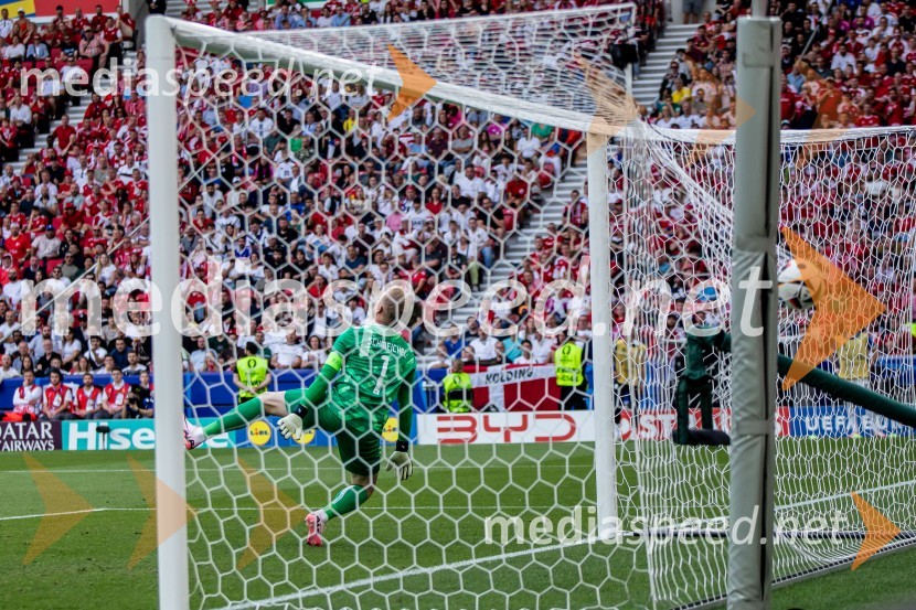 Slovenci osvojili prvo točko, SLOVENIJA DANSKA 1:1, EURO 2024