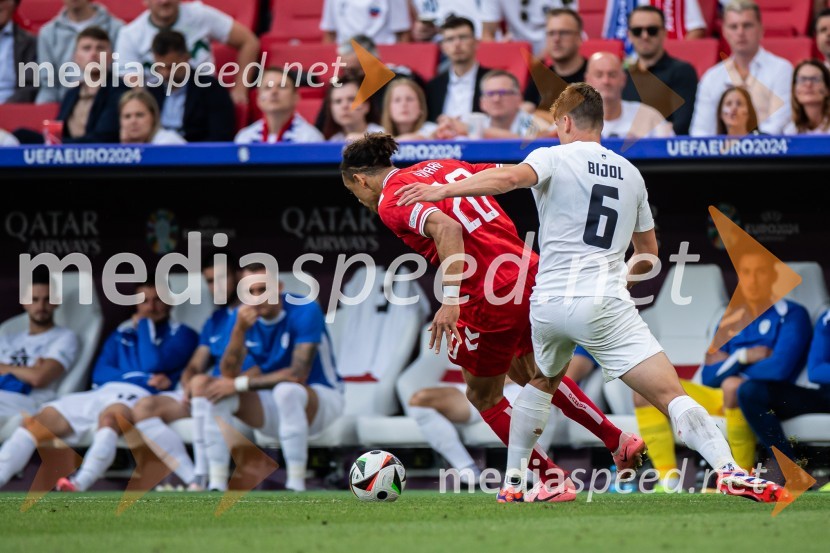  ... ;  Jaka Bijol, nogometašSlovenci osvojili prvo točko, SLOVENIJA DANSKA 1:1, EURO 2024
