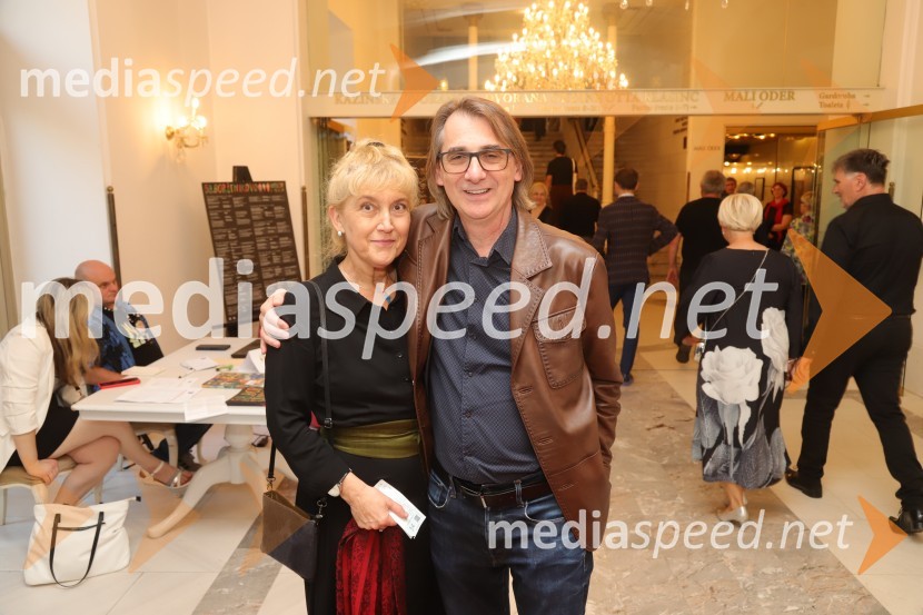  Barbara Hieng Samobor, direktorica in umetniška vodja MGL;  Aleksandar  Popovski, režiser, umetniški direktor Drame SNG Maribor59. Festival Borštnikovo srečanje, sklepna slovesnost s podelitvijo nagrad