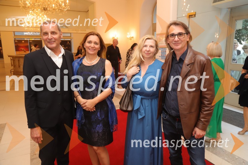  Danilo Rošker, direktor SNG Maribor; doc. dr. Suzana Žilič Fišer,  predstojnica Inštituta za medijske komunikacije na FERI;  Natalija Popovski;  Franjo Bobinac, predsednik, Olimpijski komite Slovenije59. Festival Borštnikovo srečanje, sklepna slovesnost s podelitvijo nagrad