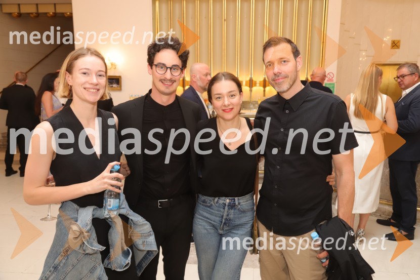  Julija Klavžar, igralka;  Žan Koprivnik, igralec;  Liza Marijina, igralka;  Mitja Čander, direktor, Beletrina59. Festival Borštnikovo srečanje, sklepna slovesnost s podelitvijo nagrad