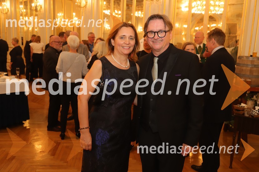 doc. dr. Suzana Žilič Fišer,  predstojnica Inštituta za medijske komunikacije na FERI;  Branko Šturbej, igralec59. Festival Borštnikovo srečanje, sklepna slovesnost s podelitvijo nagrad