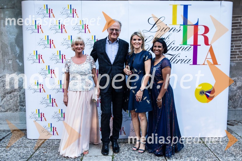  Sonja Poljanšek Škrabec, lastnica Welness centra Sunny;  Janez  Škrabec, direktor Riko d.o.o.;  Barbara Uranjek, direktorica, Britansko-slovenska gospodarska zbornica;  Vesna Nisha Dolinar, predsednica SILA 2012-2013 in lastnica restavracije NamasteKresna noč 2024