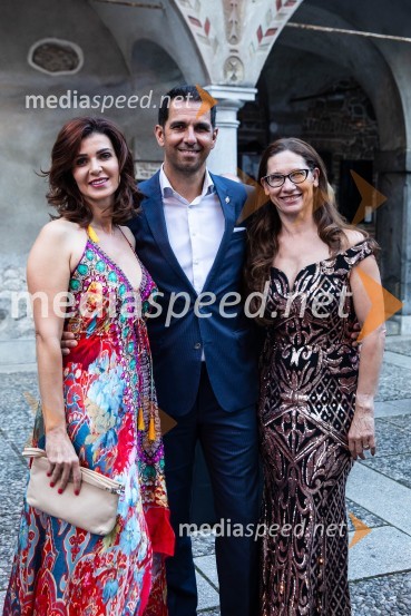  Nejka  Grabnar, direktorica kadrovske službe, Hidria;  Marko  Mlakar, direktor in partner, Amrop Adria;  Katja Mlakar, direktorica, agencija AVIKresna noč 2024