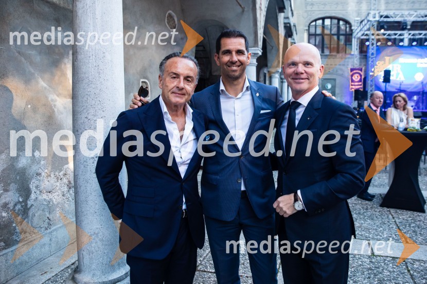  ... ;  Marko  Mlakar, direktor in partner, Amrop Adria;  Gregor  Benčina, predsednik Slovenijales Group, podpredsednik sveta zavoda CER, iniciator pobude GreenTech SloveniaKresna noč 2024