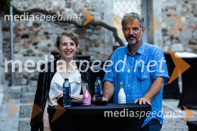  Polona Lovšin, vodja komunikacij, Riko d.o.o.;  Andrej  Stražišar, scenograf, Teater d.o.o.Kresna noč 2024