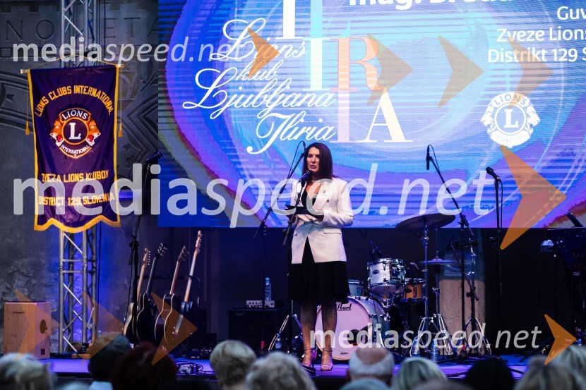 mag. Breda Pečovnik, direktorica kongresno komercialne dejavnosti Cankarjev domKresna noč 2024