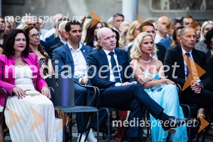 dr. Maruša  Hribar, predsednica, Lions klub Ljubljana Forum;  Gregor  Benčina, predsednik Slovenijales Group, podpredsednik sveta zavoda CER, iniciator pobude GreenTech Slovenia;  Diana Dimnik, predsednica Lions klub Ljubljana IliriaKresna noč 2024
