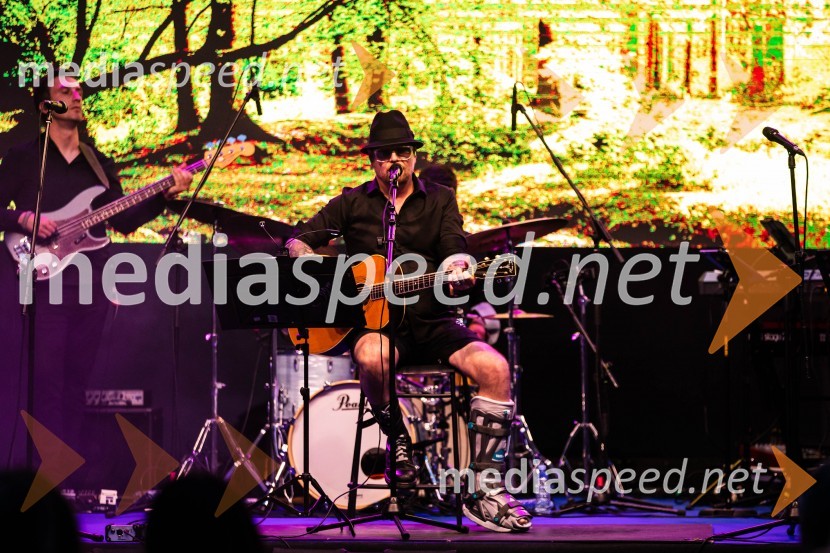  Tomi Meglič, glasbenik, pevec skupine SiddhartaKresna noč 2024