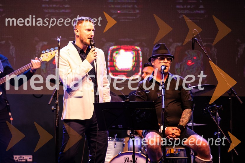  Gregor Ravnik, pevec;  Tomi Meglič, glasbenik, pevec skupine SiddhartaKresna noč 2024