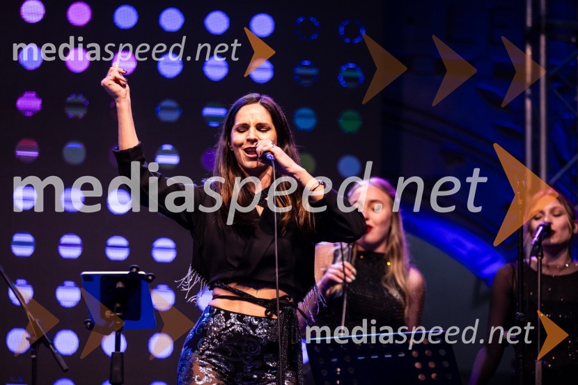  Lea Sirk, pevkaKresna noč 2024