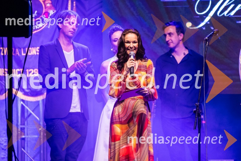  Carmen L. Oven, moderatorka, pisateljicaKresna noč 2024