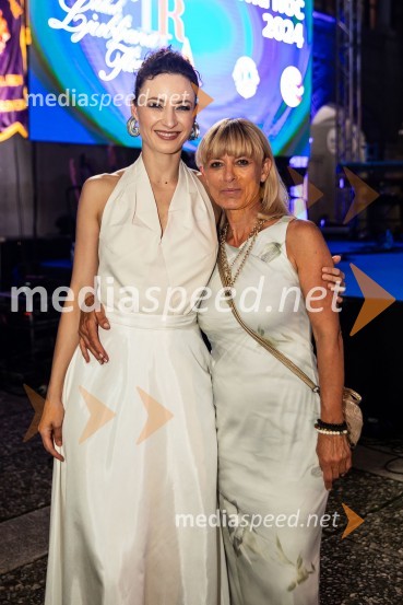  Urška Centa, plesalka flamenka;  Barbra Jermann, urednica revije SuzyKresna noč 2024