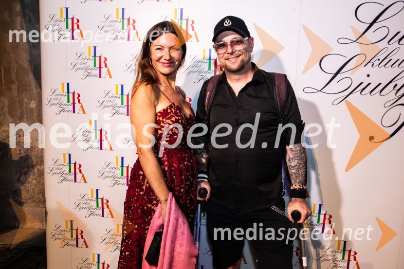  ... ;  Tomi Meglič, glasbenik, pevec skupine SiddhartaKresna noč 2024