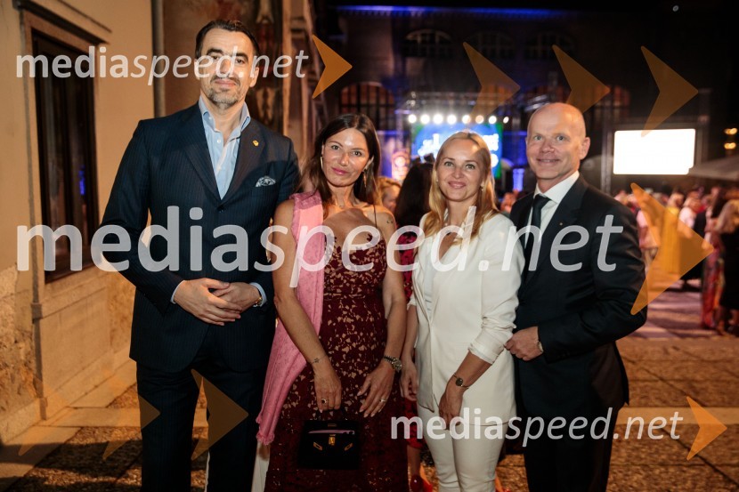  ... ;  ... ;  ... ;  Gregor  Benčina, predsednik Slovenijales Group, podpredsednik sveta zavoda CER, iniciator pobude GreenTech SloveniaKresna noč 2024