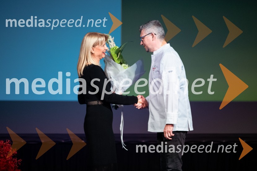 mag. Maja Pak Olaj, direktorica, Slovenska turistična organizacija;  Uroš Gorjanc, Gostilna KrištofRazglasitev izbora Michelin guide Slovenija 2024