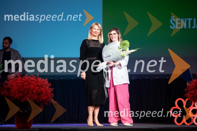 mag. Maja Pak Olaj, direktorica, Slovenska turistična organizacija;  Sabina Repovž, chef, Gostilna & Eko Kmetija RepovžRazglasitev izbora Michelin guide Slovenija 2024