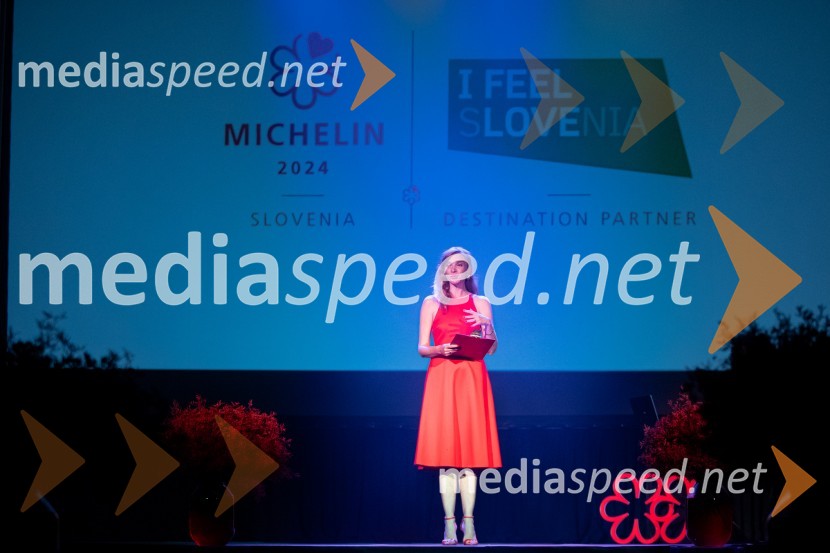  Mojca Mavec, voditeljicaRazglasitev izbora Michelin guide Slovenija 2024