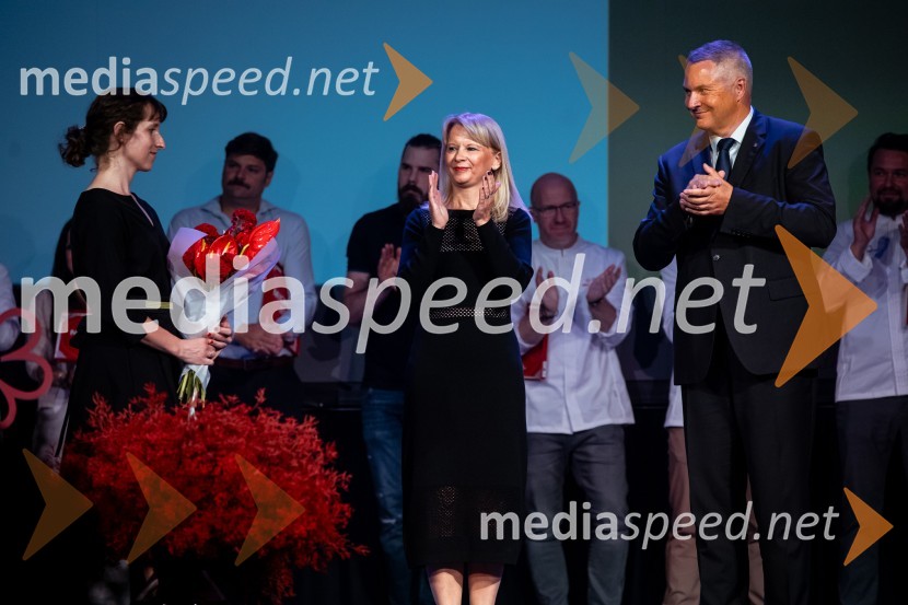 mag. Maja Pak Olaj, direktorica, Slovenska turistična organizacija; mag. Dejan  Židan, državni sekretar na Ministrstvu za gospodarstvo, turizem in športRazglasitev izbora Michelin guide Slovenija 2024