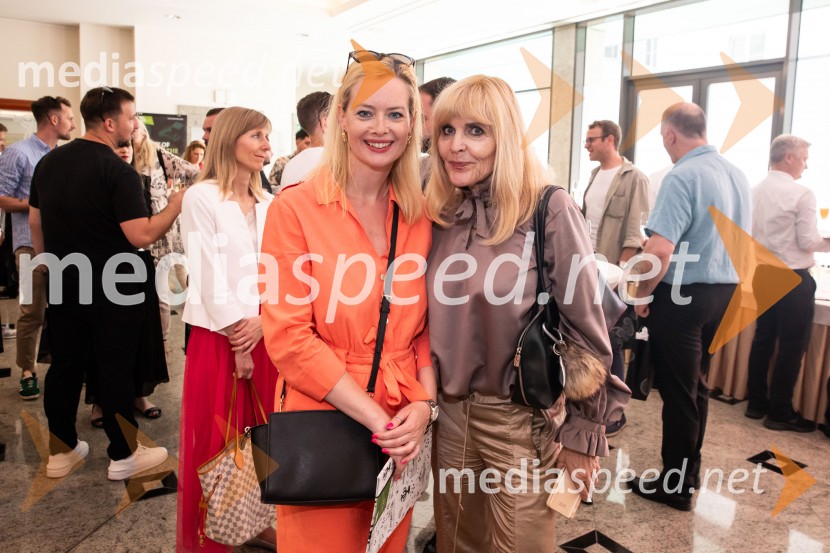  Ana Savšek, sektor za vsebinski digitalni marketing, Slovenska turistična organizacija;  Dada  Jerovšek, Kaval GroupRazglasitev izbora Michelin guide Slovenija 2024