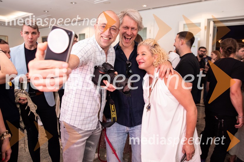  Peter Irman;  Urban Stojan Roš;  Ana Roš Stojan, kuharska mojstrica in najboljša chefinja na svetu po izboru akademije The World's 50 Best Restaurants ter direktorica Hiše FrankoRazglasitev izbora Michelin guide Slovenija 2024