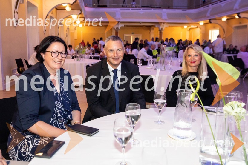  Dubravka Kalin, generalna direktorica, Direktorat za turizem na Ministrstvu za gospodarstvo, turizem in šport; mag. Dejan  Židan, državni sekretar na Ministrstvu za gospodarstvo, turizem in šport; mag. Maja Pak Olaj, direktorica, Slovenska turistična organizacijaRazglasitev izbora Michelin guide Slovenija 2024