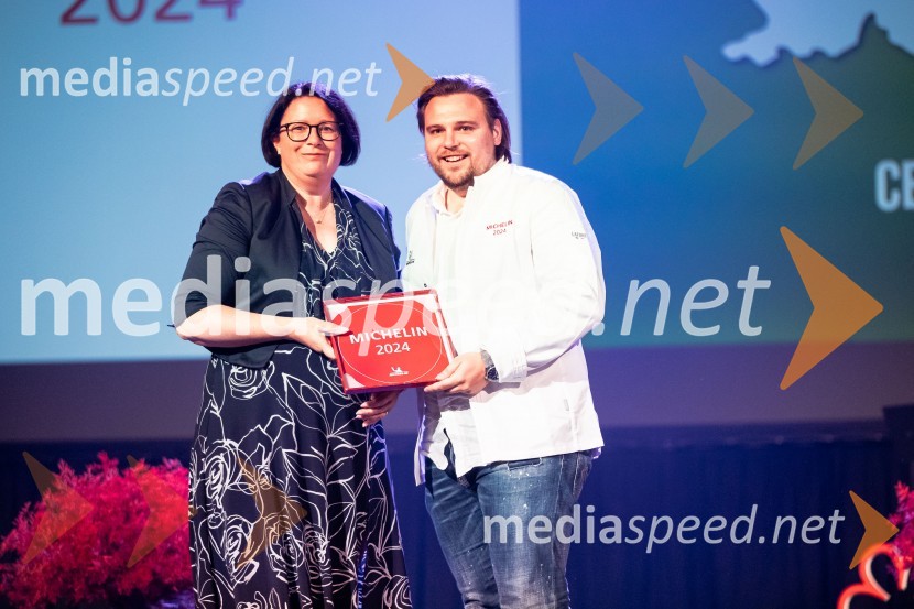  Dubravka Kalin, generalna direktorica, Direktorat za turizem na Ministrstvu za gospodarstvo, turizem in šport;  Sebastjan Grobelšek, Gostilna FranclRazglasitev izbora Michelin guide Slovenija 2024