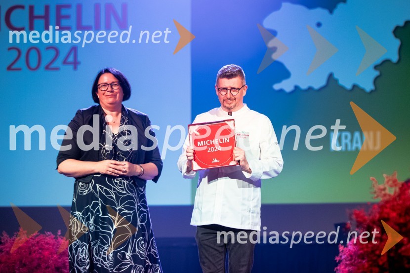 Dubravka Kalin, generalna direktorica, Direktorat za turizem na Ministrstvu za gospodarstvo, turizem in šport;  Uroš Gorjanc, Gostilna KrištofRazglasitev izbora Michelin guide Slovenija 2024