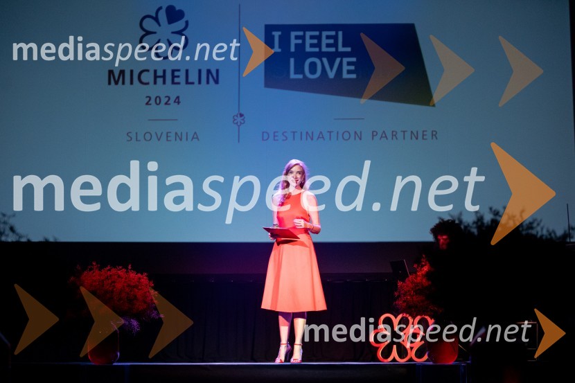  Mojca Mavec, voditeljicaRazglasitev izbora Michelin guide Slovenija 2024
