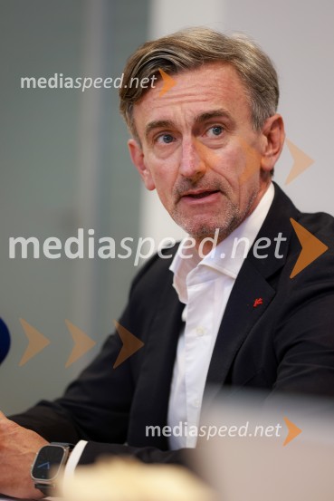  Marko Lukić, lastnik in direktor družbe Lumar IGNovinarska konferenca podjetja Lumar