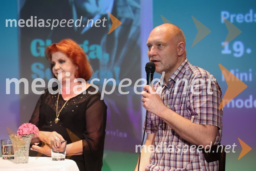  Milena  Morača, sopranistka (upokojena operna pevka);  Mitja Čander, direktor, BeletrinaPredstavitev knjige Glej ga, Součka!