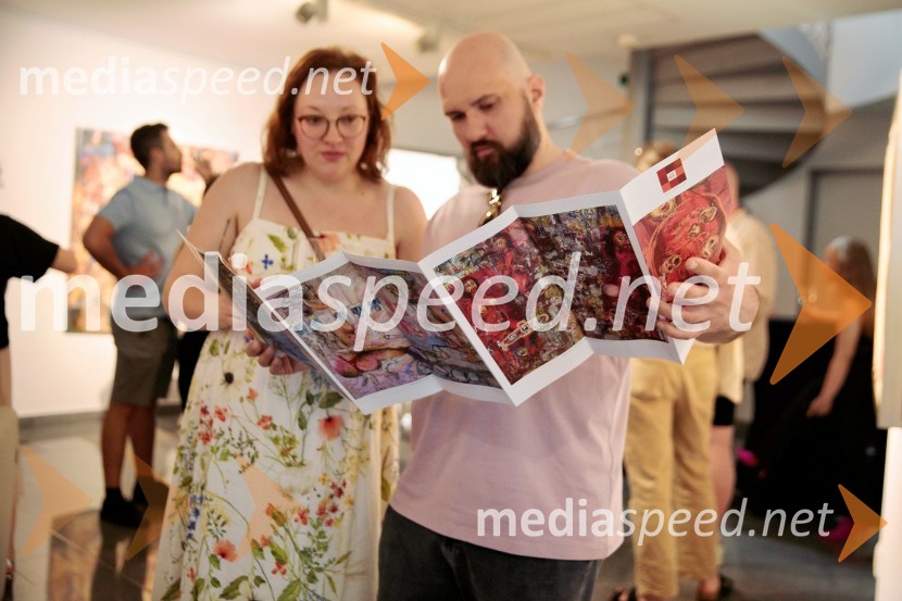 Odprtje razstave Lične zablode slikarja Patrika Dvorščaka