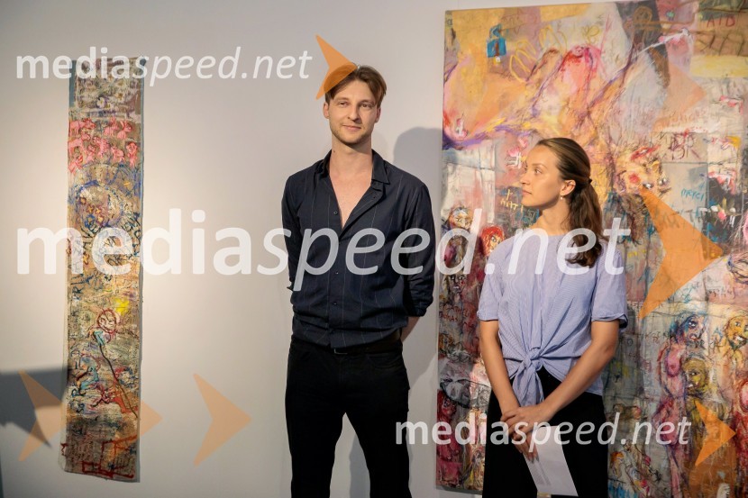  Patrik Dvorščak, slikar;  Pia Miklič, likovna kritičarkaOdprtje razstave Lične zablode slikarja Patrika Dvorščaka