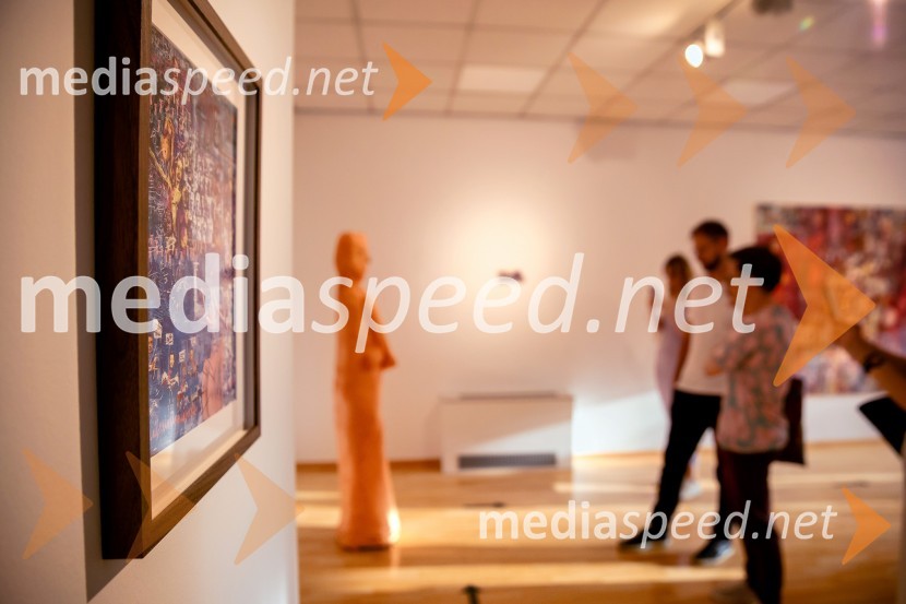 Odprtje razstave Lične zablode slikarja Patrika Dvorščaka