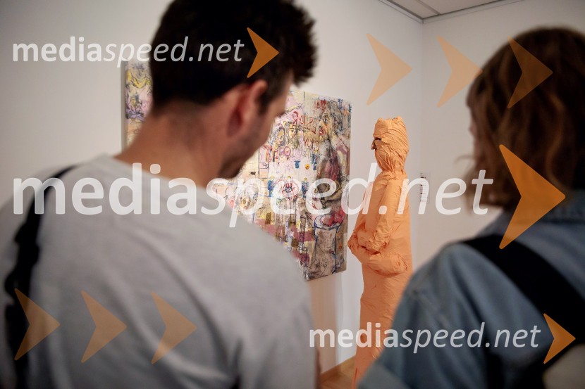 Odprtje razstave Lične zablode slikarja Patrika Dvorščaka