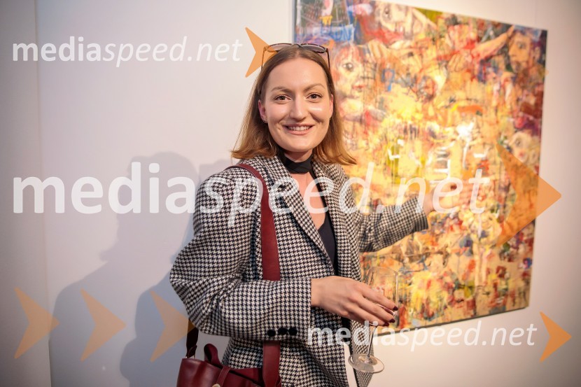  Lana PlavčakOdprtje razstave Lične zablode slikarja Patrika Dvorščaka