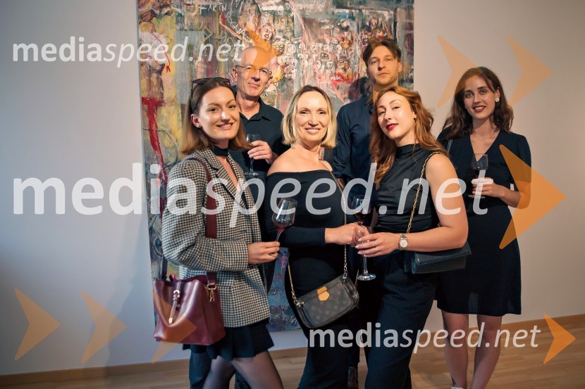  Lana Plavčak;  ... ;  ... ;  Patrik Dvorščak, slikar;  Manca Šega;  ... Odprtje razstave Lične zablode slikarja Patrika Dvorščaka