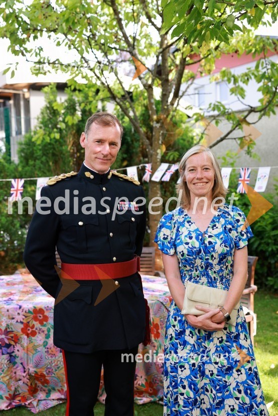  ... ;  Tiffany Sadler, veleposlanica Združenega kraljestva Velike Britanije in Severne IrskeBritansko veleposlaništvo v Ljubljani obeležilo rojstni dan kralja Karla III.