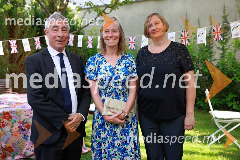  ... ;  Tiffany Sadler, veleposlanica Združenega kraljestva Velike Britanije in Severne Irske;  ... Britansko veleposlaništvo v Ljubljani obeležilo rojstni dan kralja Karla III.