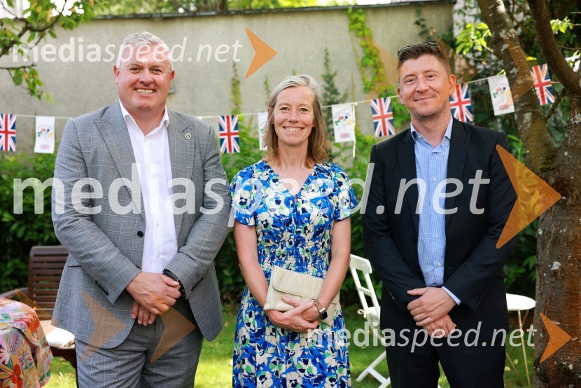 ... ;  Tiffany Sadler, veleposlanica Združenega kraljestva Velike Britanije in Severne Irske;  ... Britansko veleposlaništvo v Ljubljani obeležilo rojstni dan kralja Karla III.