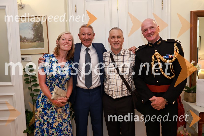  Tiffany Sadler, veleposlanica Združenega kraljestva Velike Britanije in Severne Irske;  Steve Sadler, glavni finančni direktor, Yattendon Group Plc;  ... ;  ... Britansko veleposlaništvo v Ljubljani obeležilo rojstni dan kralja Karla III.