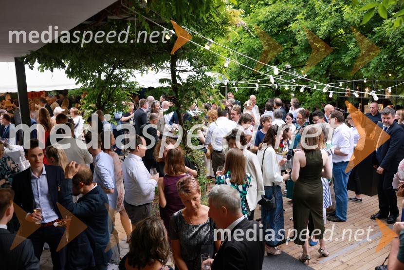 Britansko veleposlaništvo v Ljubljani obeležilo rojstni dan kralja Karla III.