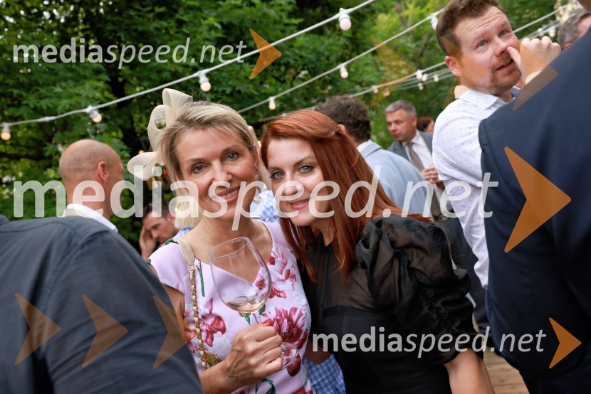  Barbara Uranjek, direktorica, Britansko-slovenska gospodarska zbornica;  Špela Drobnič Rener, Britansko-slovenska gospodarska zbornicaBritansko veleposlaništvo v Ljubljani obeležilo rojstni dan kralja Karla III.